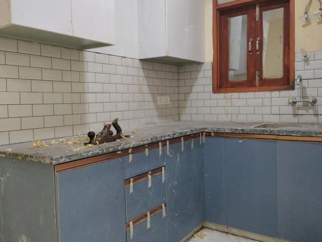 3 BHK Apartment in Neb Sarai for resale New Delhi. The reference number is 17742255