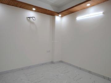 Flat for sale in Indira Enclave - Garden