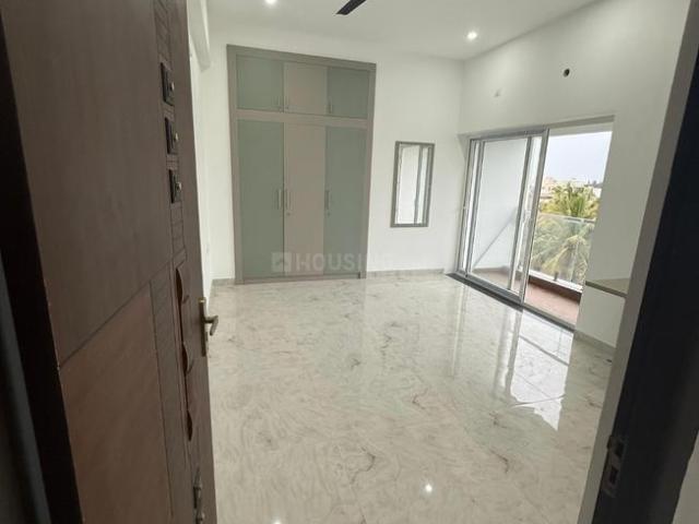 3 BHK Apartment in Neelankarai for rent Chennai. The reference number is 21219647