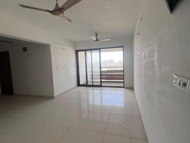 3 BHK Apartment in Nikol for rent Ahmedabad. The reference number is 21027583