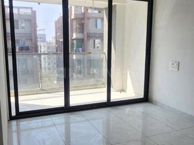 3 BHK Apartment in Nikol for rent Ahmedabad. The reference number is 21040649