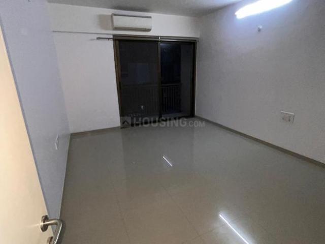 3 BHK Apartment in Nipania for rent Indore. The reference number is 19926383