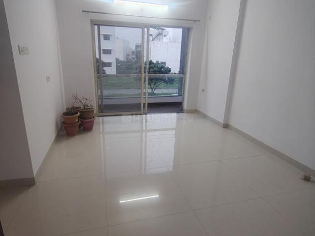 3 BHK Apartment in Nipania for rent Indore. The reference number is 21078557