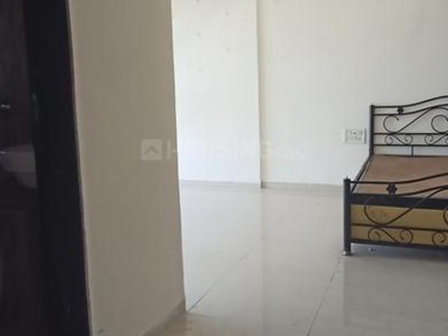 3 BHK Apartment in Nipania for rent Indore. The reference number is 21386363