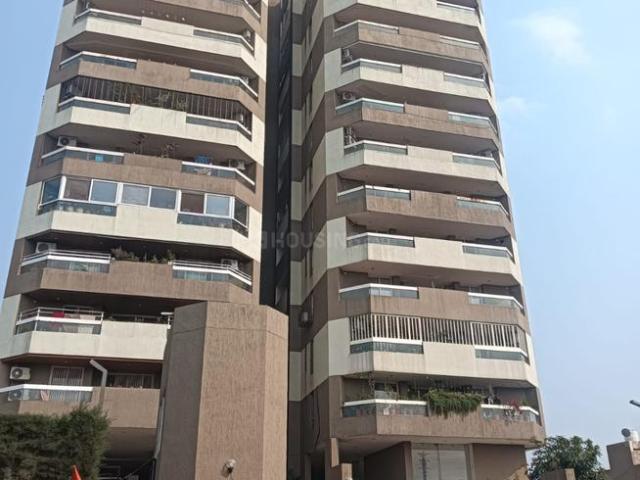 3 BHK Apartment in Nipania for resale Indore. The reference number is 19688454