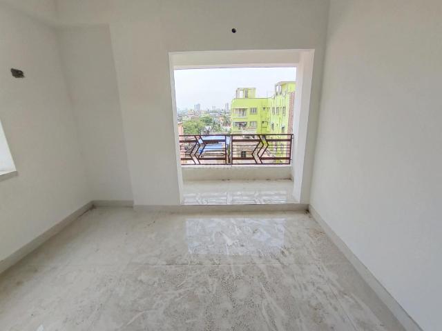3 BHK Apartment in South Dum Dum for resale Kolkata. The reference number is 16542765