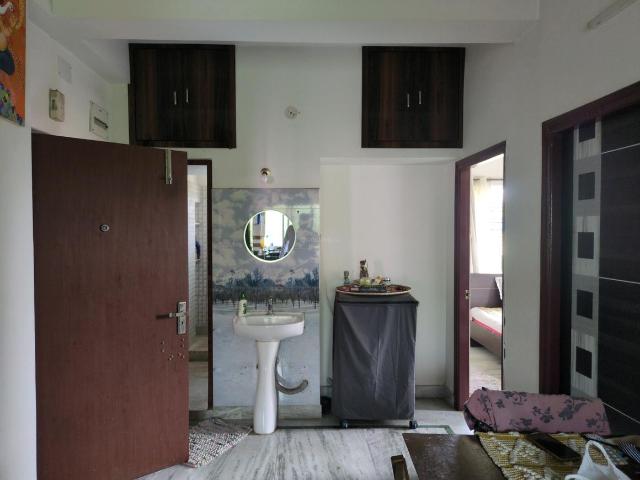3 BHK Apartment in South Dum Dum for resale Kolkata. The reference number is 19799404
