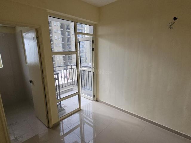 3 BHK Apartment in Southern Peripheral Road for rent Gurgaon. The reference number is 21063469