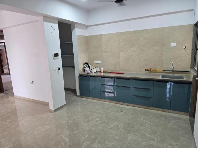 3 BHK Apartment in Sola for rent Ahmedabad. The reference number is 20410072