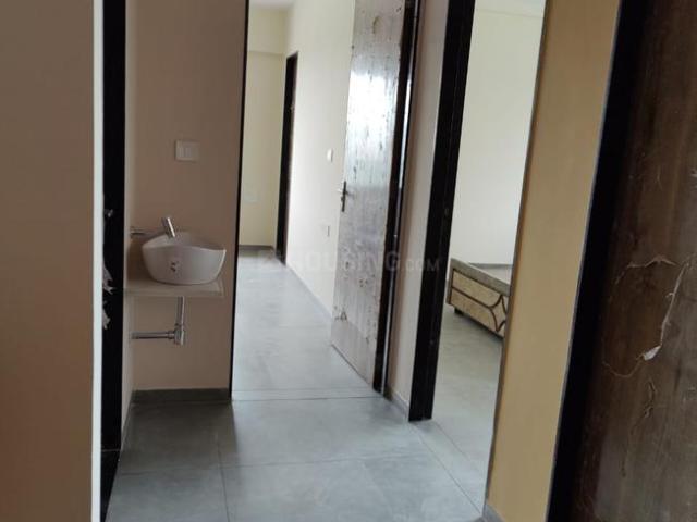 3 BHK Apartment in Sola for rent Ahmedabad. The reference number is 21032822