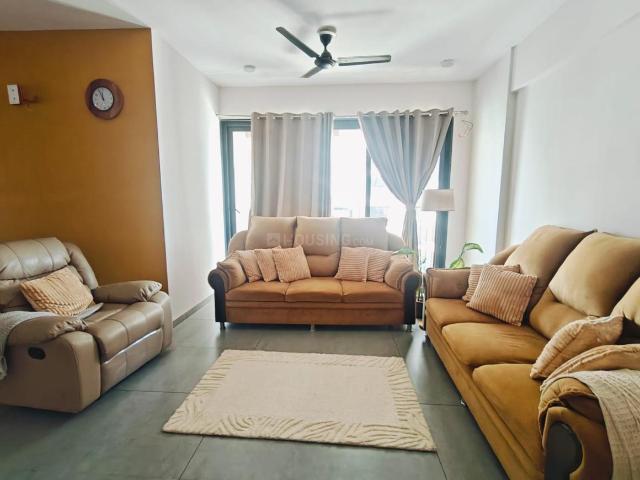 3 BHK Apartment in Sola for rent Ahmedabad. The reference number is 21077559