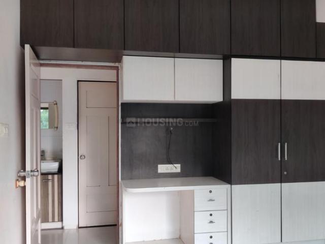3 BHK Apartment in Sola for rent Ahmedabad. The reference number is 21378372