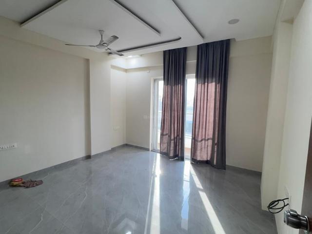 3 BHK Apartment in Somalwada for rent Nagpur. The reference number is 21232406