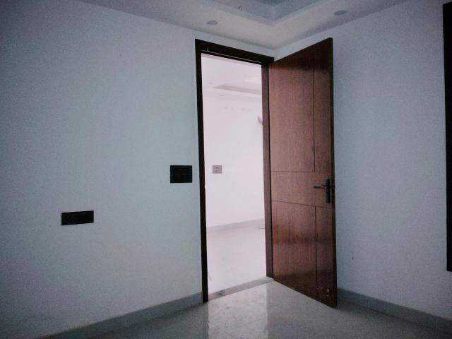 3 BHK Apartment in Satbari for resale New Delhi. The reference number is 15861016