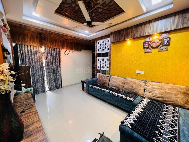 3 BHK Apartment in Satellite for rent Ahmedabad. The reference number is 19855193