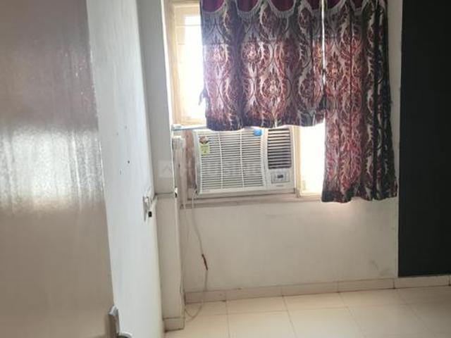 3 BHK Apartment in Satellite for rent Ahmedabad. The reference number is 20072244