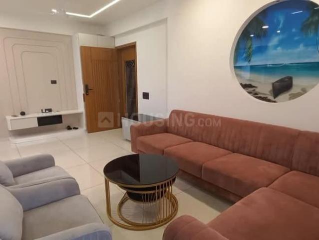 3 BHK Apartment in Satellite for rent Ahmedabad. The reference number is 20370111
