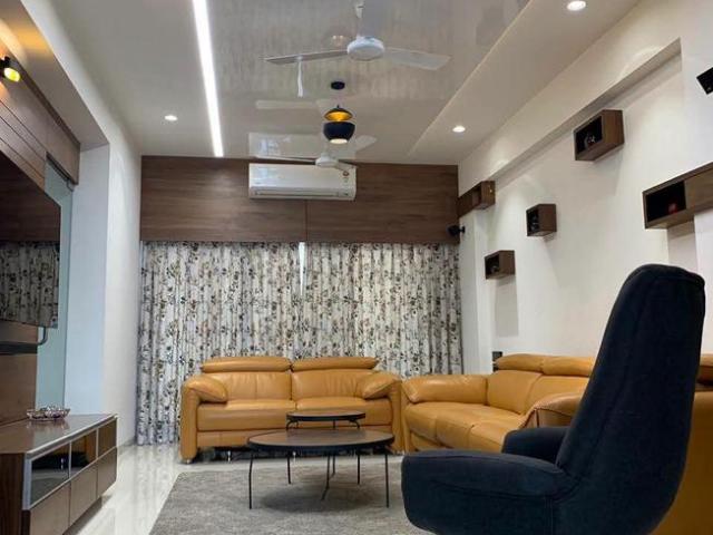 3 BHK Apartment in Satellite for rent Ahmedabad. The reference number is 20678487
