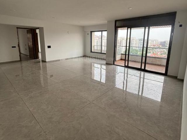 3 BHK Apartment in Satellite for rent Ahmedabad. The reference number is 20839756