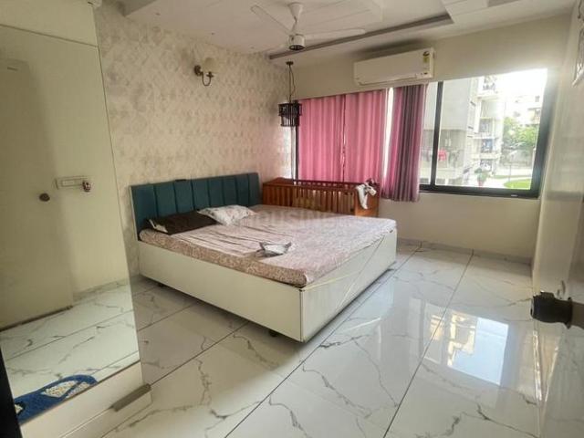 3 BHK Apartment in Satellite for resale Ahmedabad. The reference number is 18978417