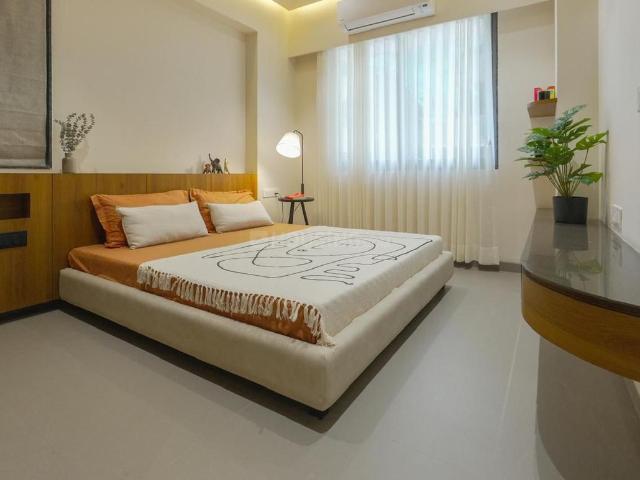 3 BHK Apartment in Satellite for resale Ahmedabad. The reference number is 21004838