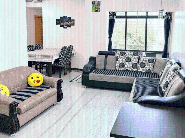 3 BHK Apartment in Satellite for resale Ahmedabad. The reference number is 21297253