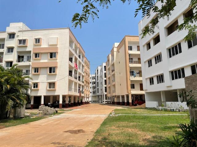 3 BHK Apartment in Sainikpuri for rent Secunderabad. The reference number is 13084391