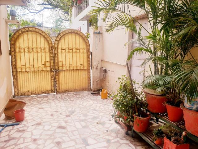 3 BHK Apartment in Saket for rent New Delhi. The reference number is 19643606