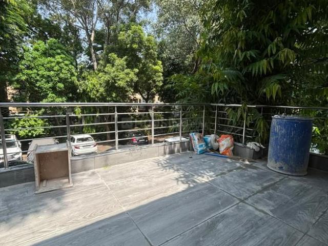 3 BHK Apartment in Saket for rent New Delhi. The reference number is 21075041