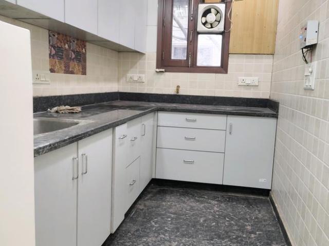 3 BHK Apartment in Saket for resale New Delhi. The reference number is 19917097
