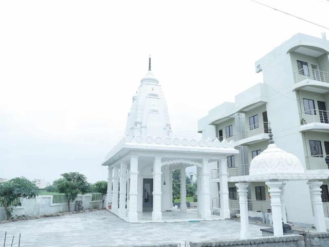 3 BHK Apartment in Salaiya for resale Bhopal. The reference number is 20364923