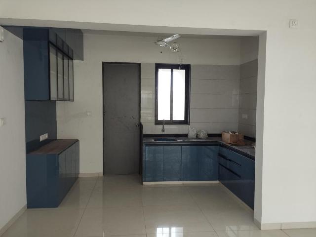 3 BHK Apartment in Sama Savli for rent Vadodara. The reference number is 18554853