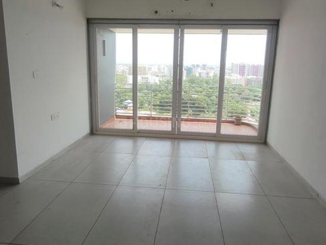 3 BHK Apartment in Sama Savli for rent Vadodara. The reference number is 21033074