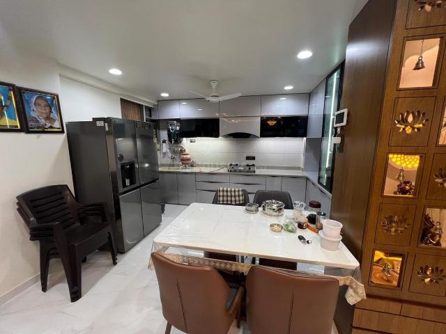 3 BHK Apartment in Sama Savli for resale Vadodara. The reference number is 20000765