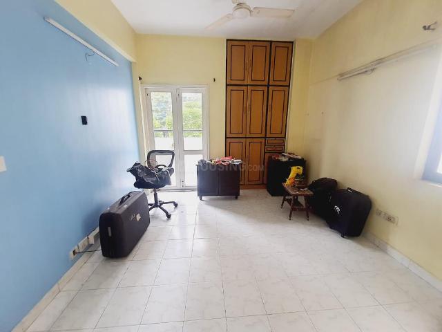 3 BHK Apartment in Santoshpur for rent Kolkata. The reference number is 15183280