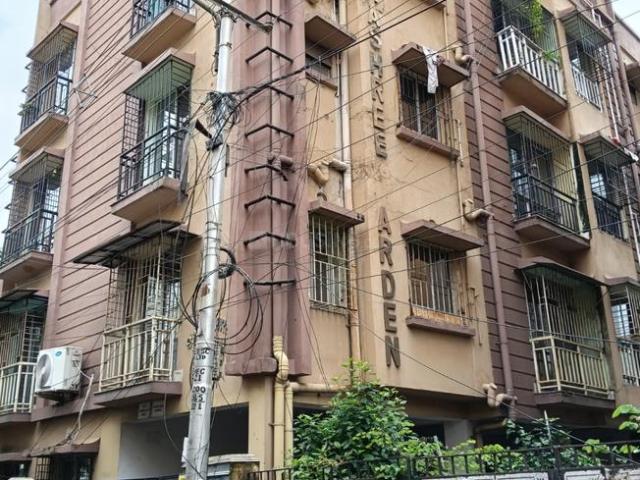 3 BHK Apartment in Santoshpur for resale Kolkata. The reference number is 19557822