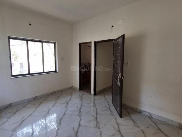 3 BHK Apartment in Santoshpur for resale Kolkata. The reference number is 19657458