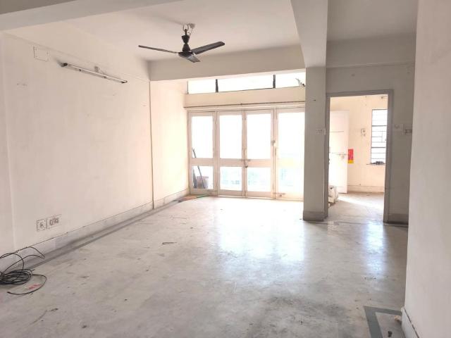 3 BHK Apartment in Santoshpur for resale Kolkata. The reference number is 20989392