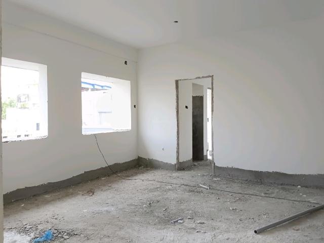 3 BHK Apartment in Santoshpur for resale Kolkata. The reference number is 20374190