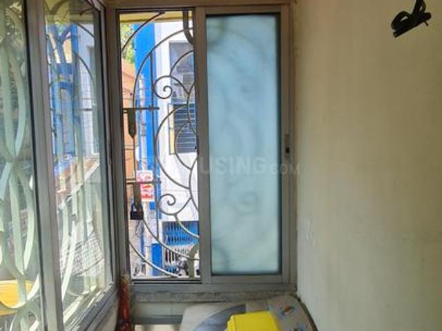 3 BHK Apartment in Santoshpur for resale Kolkata. The reference number is 21054326