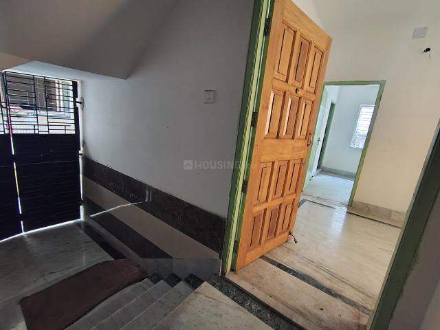 3 BHK Apartment in Santoshpur for resale Kolkata. The reference number is 21256369