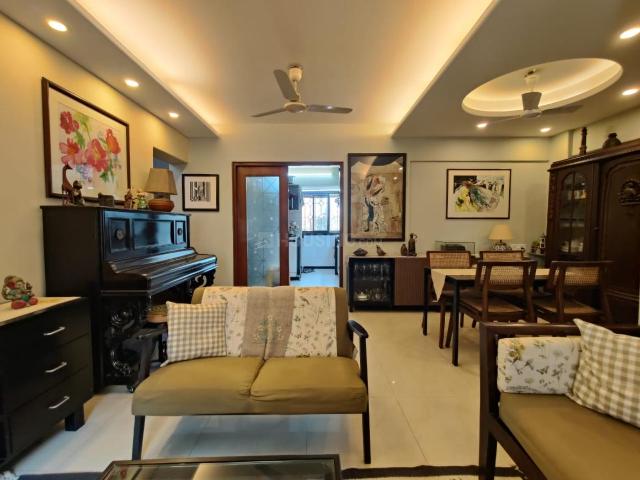3 BHK Apartment in Santacruz East for resale Mumbai. The reference number is 21170033