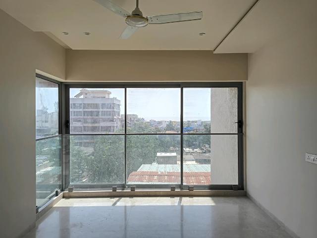 3 BHK Apartment in Santacruz West for rent Mumbai. The reference number is 19279160