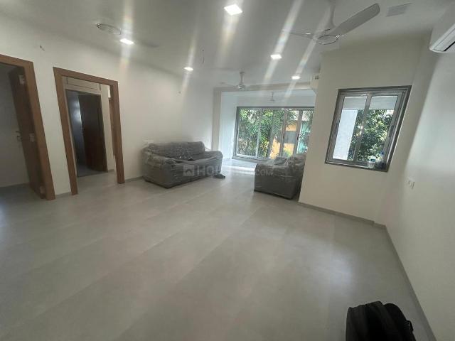 3 BHK Apartment in Santacruz West for rent Mumbai. The reference number is 20919581