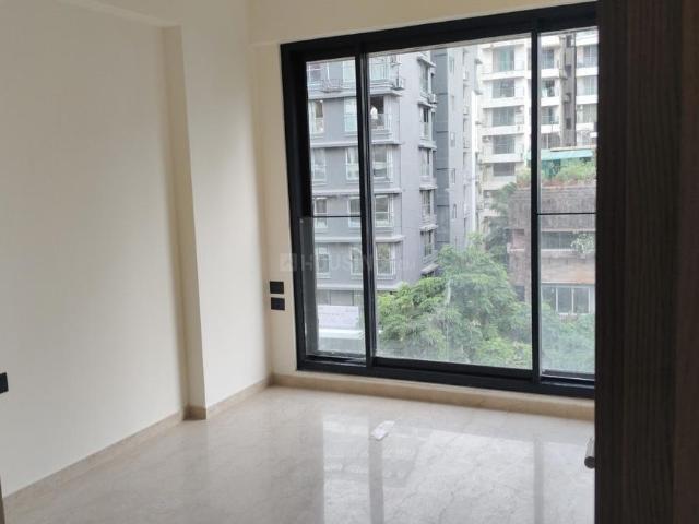 3 BHK Apartment in Santacruz West for rent Mumbai. The reference number is 21012121