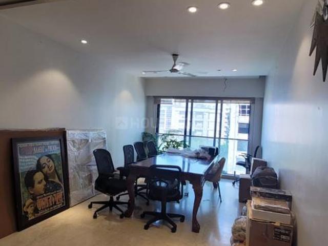 3 BHK Apartment in Santacruz West for resale Mumbai. The reference number is 21194057