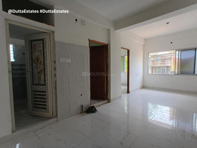 3 BHK Apartment in Sarada Pally for resale Kolkata. The reference number is 20297261