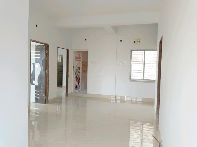 3 BHK Apartment in Sarada Pally for resale Kolkata. The reference number is 21073969