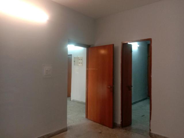 3 BHK Apartment in Sarita Vihar for rent New Delhi. The reference number is 19372044