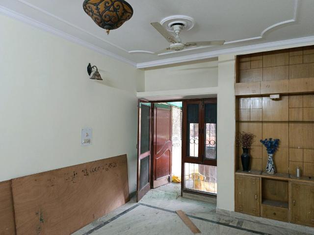 3 BHK Apartment in Sarita Vihar for rent New Delhi. The reference number is 19337961